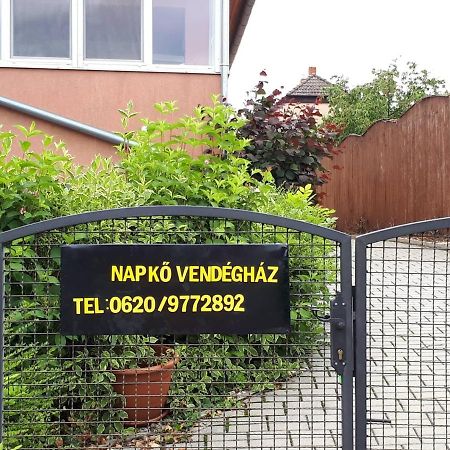 Napko Apartamento Kőszeg Exterior foto